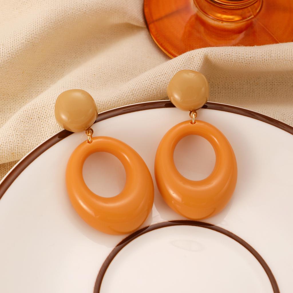 Autumn and Winter Temperament Earrings for Women Retro Contrast Color Big Acrylic Circle Hanging Earrings New Trendy Zircon