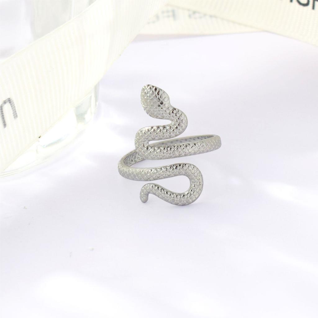 18K Gold-Plated Long Snake-Shaped Titanium Steel Ring Female, Hip-Hop Punk Style Opening Adjustable Ring