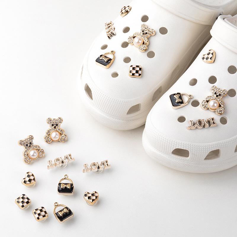 Cute Resin Starfish & Shell Croc Shoe Buckles with High-End Flower Accessories