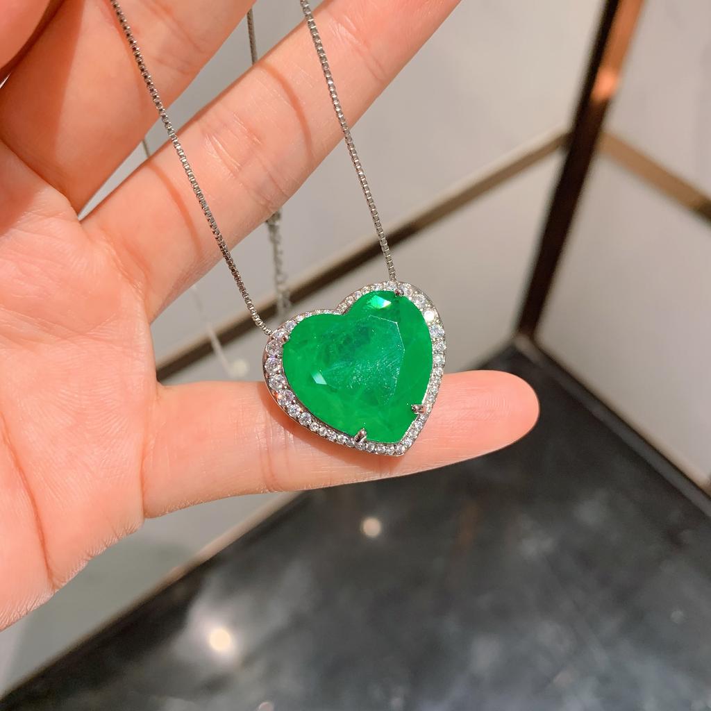 Micro-Inlaid Paraiba Heart Necklace Women'S Heart Of The Ocean Vintage Emerald Pendant Temperament Sweater Chain