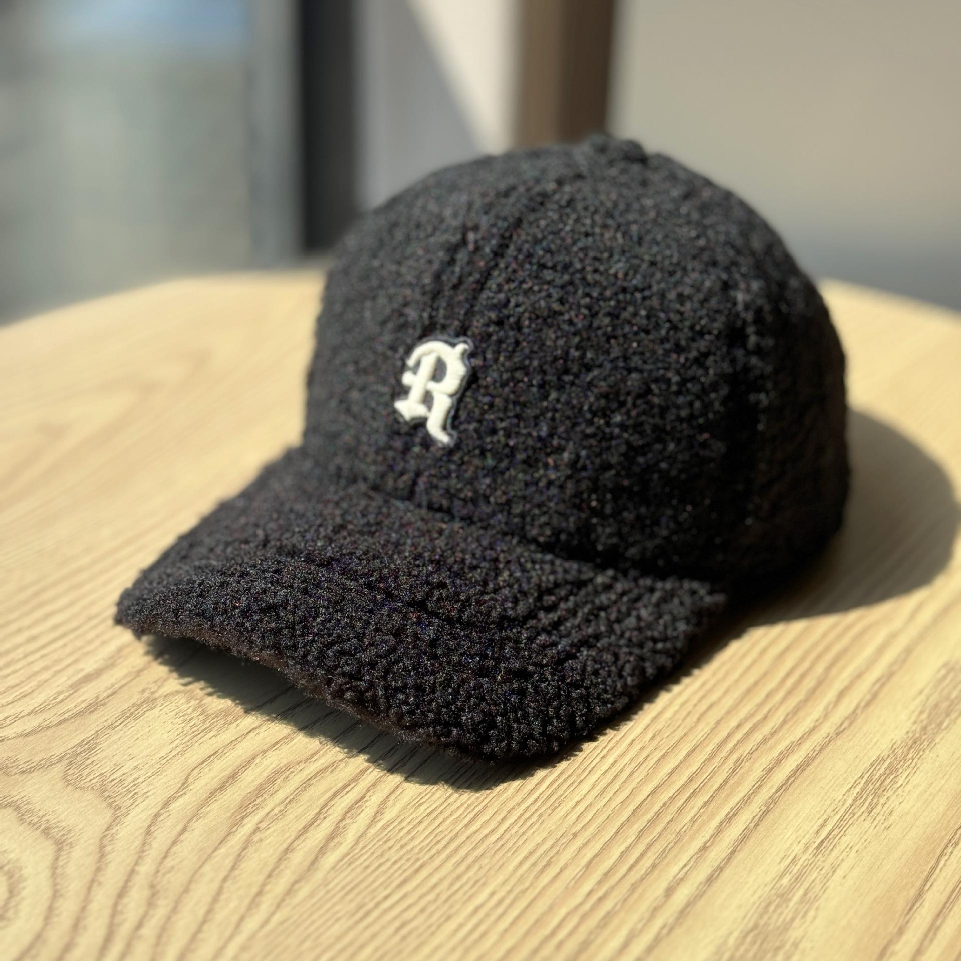

New autumn and winter thickened warm lamb wool baseball cap for women, wide brim, makes the face look smaller, suitable for large head sizes, trendy Adult54-60Adjustable чёрный