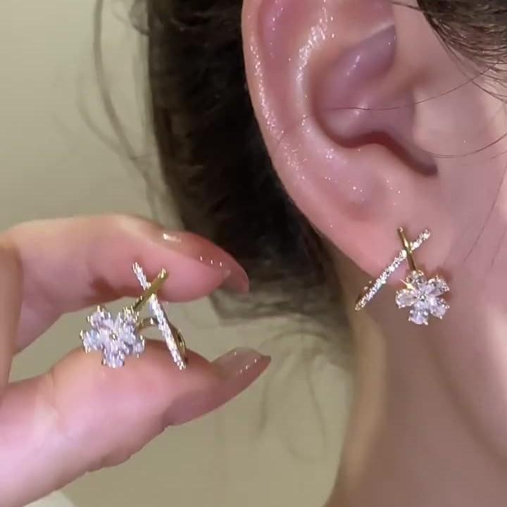 Cubic Zirconia Flower Cross Earrings Female Light Luxury Hundredfold Niche Design Senior Sense of Exquisite Temperament Earrings Office Casual Daily