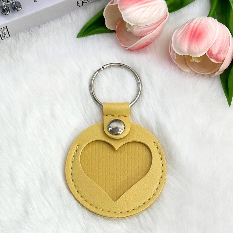 Leather Pet Hair Memorial Keychain Case: Cat & Dog Hair Keepsake Hanger