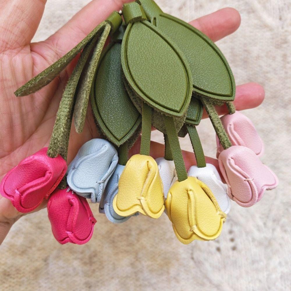Cute Hanger Tulip Leather Pendant DIY Cartoon Flower Pu Keychain Creative Fashion Bag Charm Car Keyring