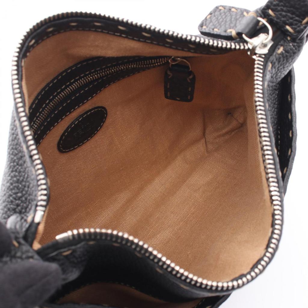 Used FENDI Selleria Shoulder Bag Leather Black Used Women