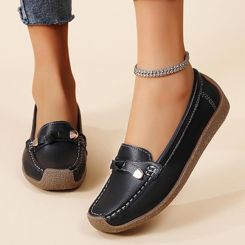 Plus Size Women's Slip-On Moccasins - Soft Sole, Lightweight, Casual Flats for Moms