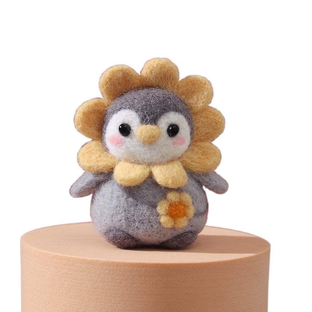 Toys Beginner Material Kit Penguin Wool Needle Felt Kit Unfinished Felt Kit Penguin Cartoon Toy