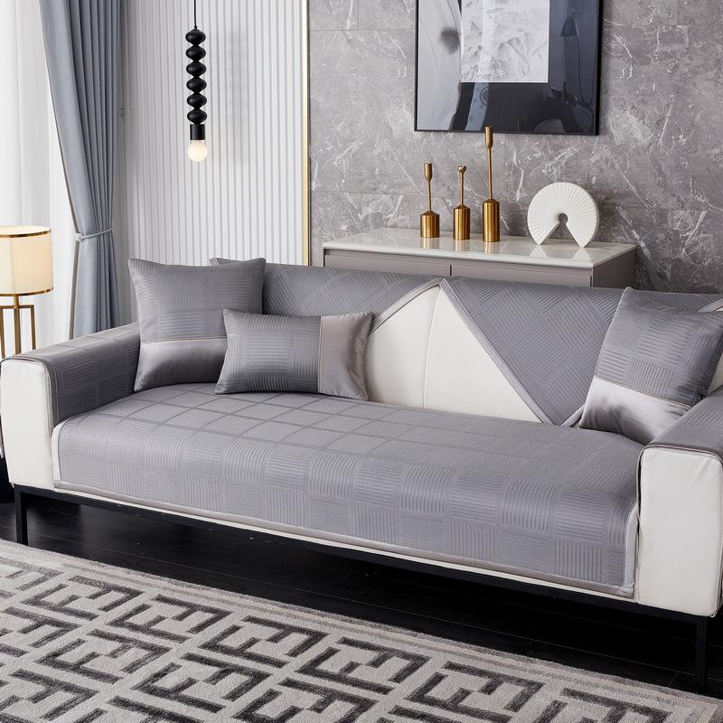 

High-Grade Summer Sofa Cushion, Ice Silk Non-Slip Seat Cushion, High-Grade Sofa Cover Towel, Summer Mat Seat Cushion, Breathable 70*70cm