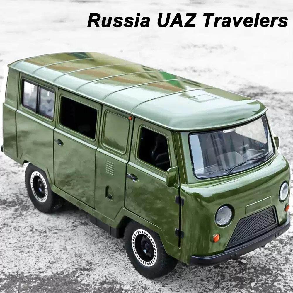1:18 Russia Uaz Travelers Hunter Miniature Car Diecast Model Alloy Toy Sound Light Pull Back Doors Opened Models Children's Gift