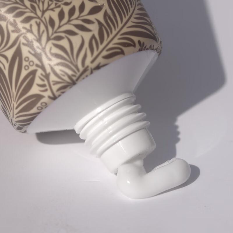 Jalaroma Rain-Kissed Wood Softening Sandalwood Hand Cream