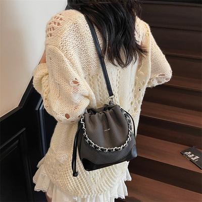 Small Bag Women's New Fashion Contrasting Color Versatile Messenger Bag Portable Small Bag Bucket Bag