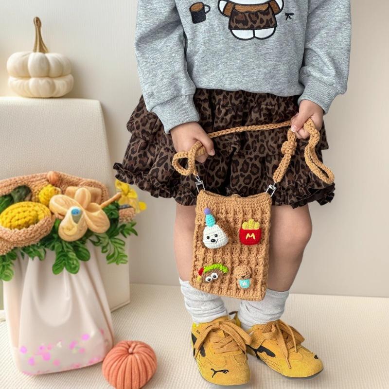 Delicate cartoon hand-woven contrasting color children's parent-child mobile phone bag new mini foreign style women's shoulder messenger bag