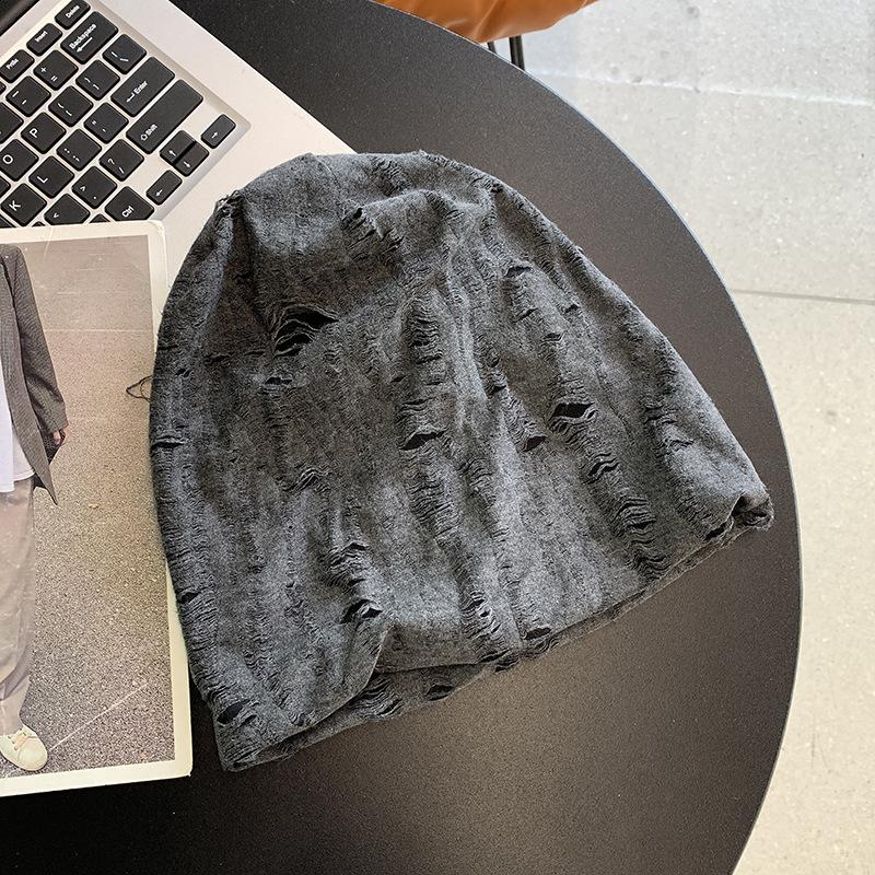 

RICYGVM Baggy Slouchy Beanie For Women Autumn Winter Warm Pullover Cap Hip Hop Ripped Holes Bonnet Korean Girl Elastic Skullcaps сірий колір