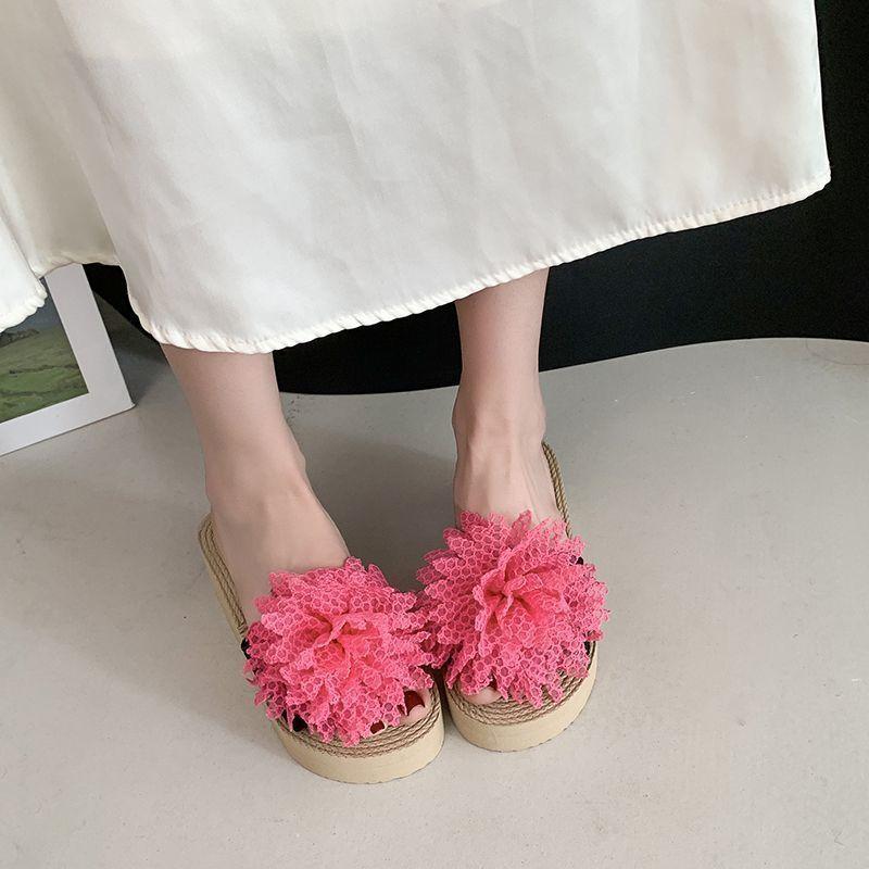 Casual thick-bottomed cool slippers women's 2025 summer wear new fashionable versatile one-word muffin flower slippers