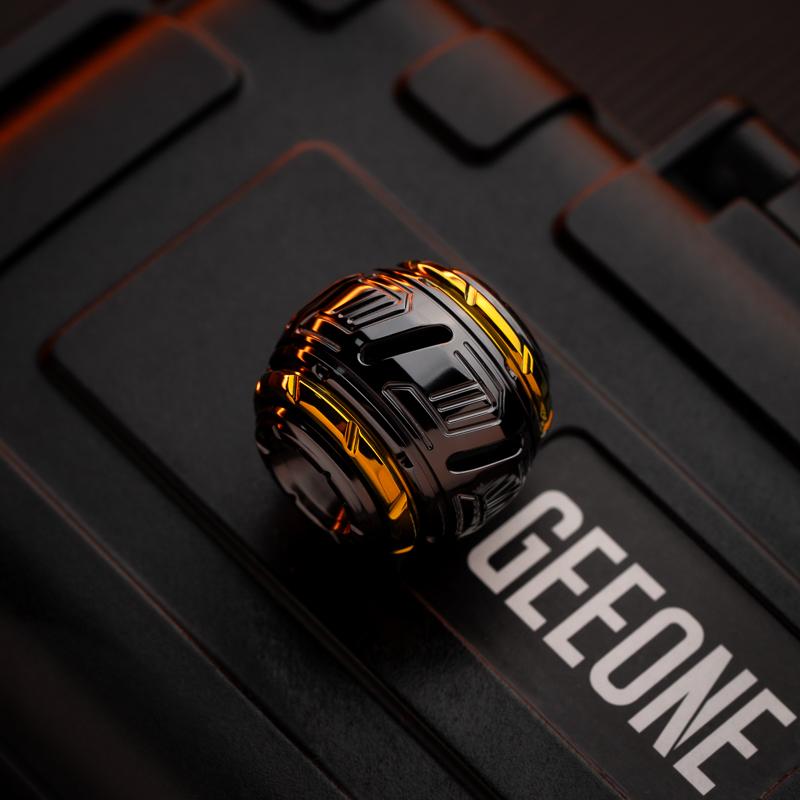 SEKI Cyber Core Cordino con Ciondolo Perla Giocattoli per Alleviare lo Stress Multi EDC Moda Gioco Fidget Spinner Disponibile Originale