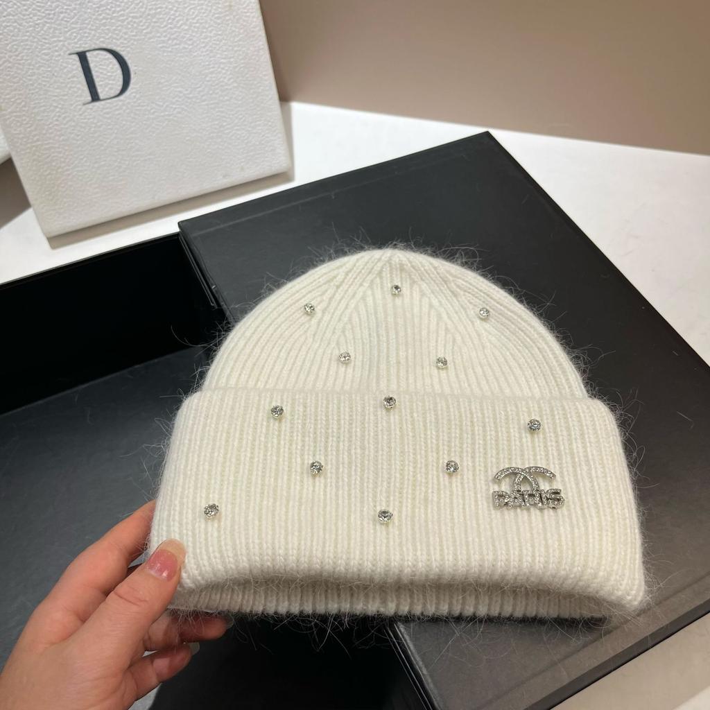 Rabbit Hair Small Fragrant Wind Full Diamond Knitted Hat Winter Paris Light Luxury Niche Warm Versatile Wool Ear Protection Hat Women