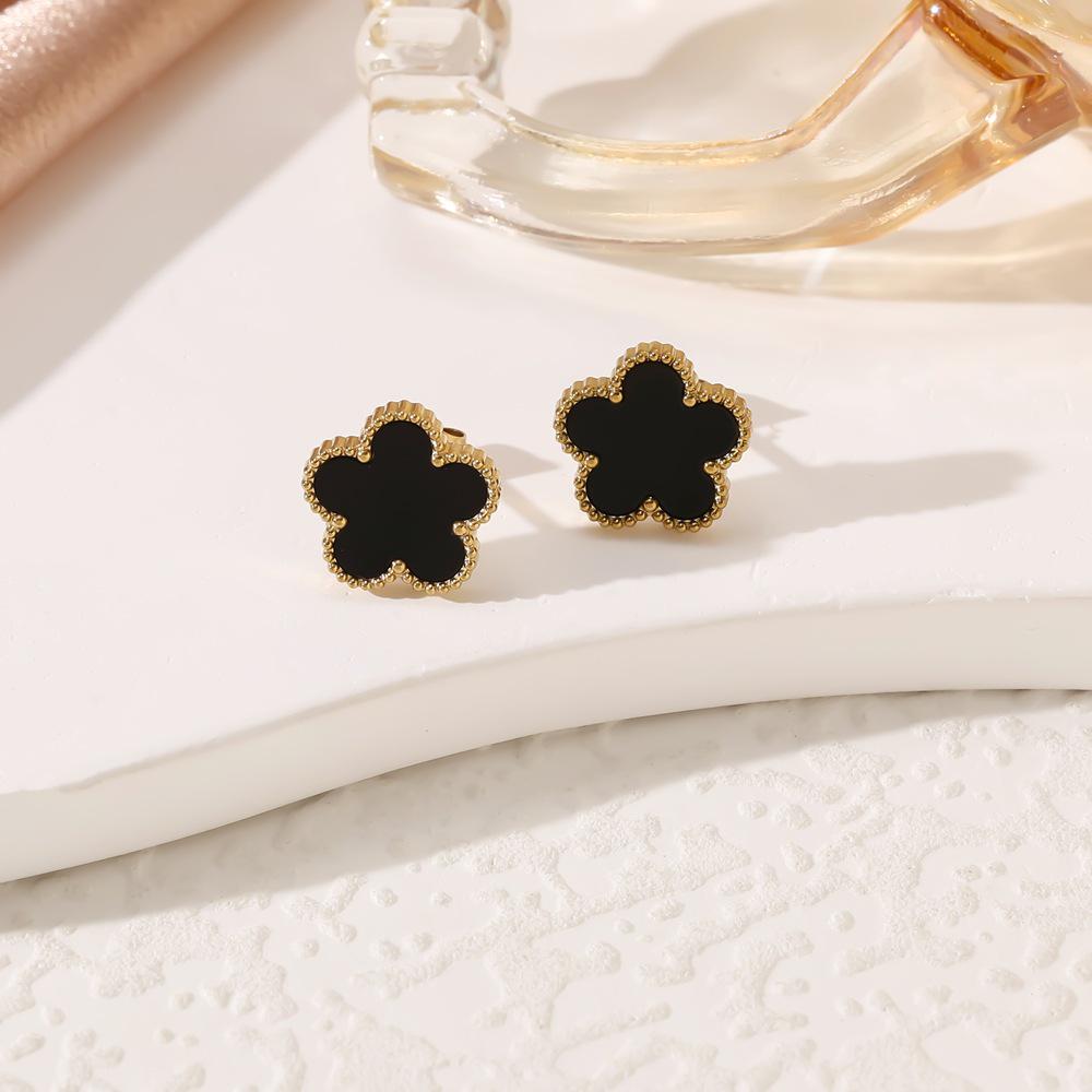 13MM Titanium Steel Four-Leaf Clover Mother-of-Pearl 18K Flower Stud Earrings - Elegant & Simple Plum Blossom Design