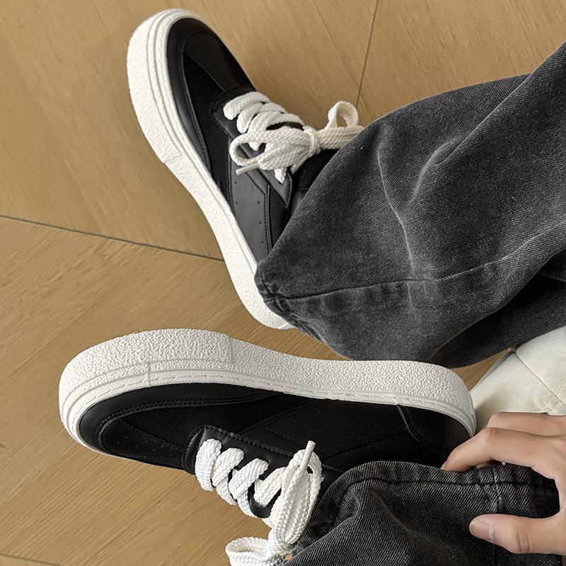 Fashion Non-Slip Leather Hot Sale Casual Shoes 2025 New Men's Outdoor Walking Shoes Lace-Up Fashion Men Flats Male Classic Skate Shoes