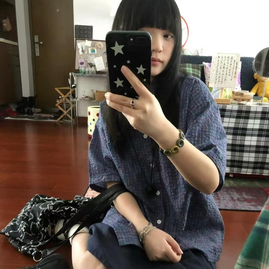 Retro kariertes Kurzarmhemd für Damen, Ein neuer Sommerstil von lockerem und lässigem Hemd für zierliche Männer und Frauen