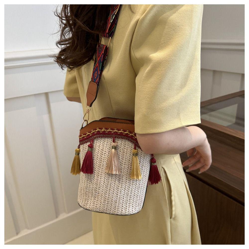

Messenger Bag Weave Straw Bag Fringe Tassel Shoulder Bag Portable Bohemian Tote Bag Women зелений