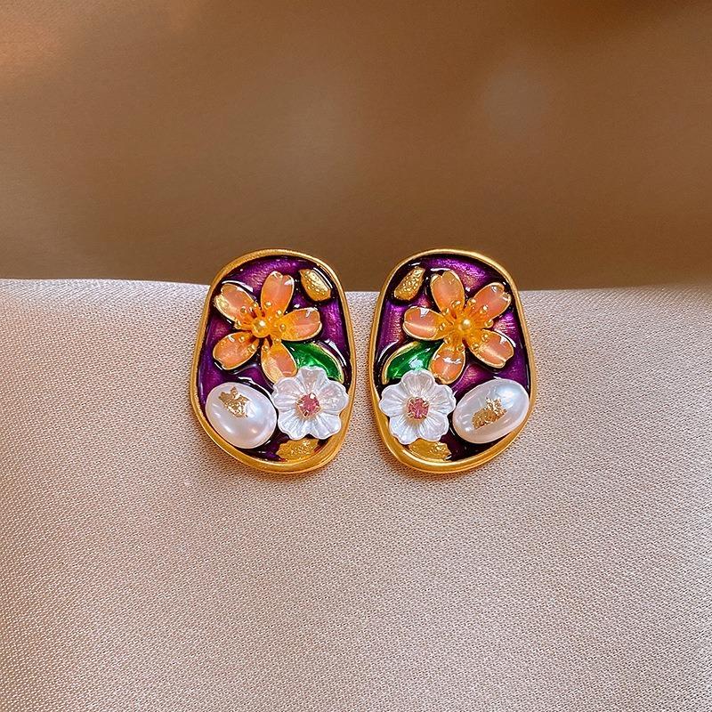 Monet garden oil painting style love flower pearl earrings fashion temperament stud earrings French sweet small fresh earrings