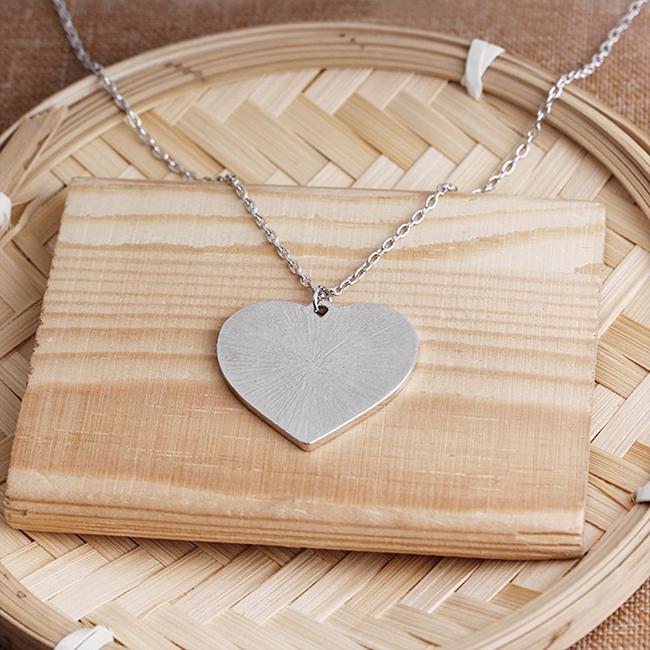 TO Mom Lettering Stainless Steel Pendant Necklace Heart Chain Mother's Day Gift TO Mom Lettering Stainless Steel Pendant Necklace Heart Chain Mother's Day Gift
