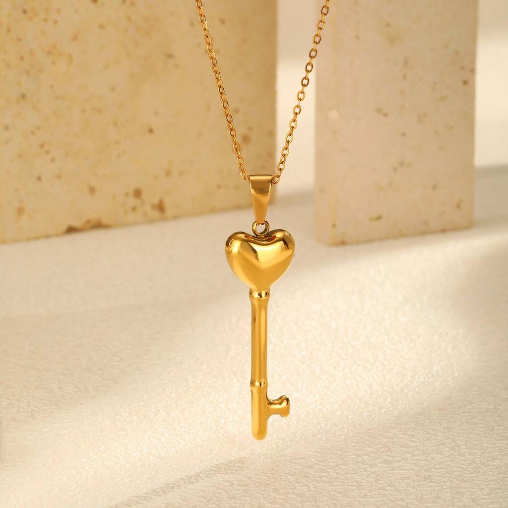 Stainless Steel Hollow Key Pendant Gold Necklace Women'S Fashion Accessories