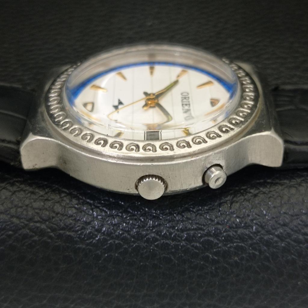 VINTAGE ORIENT AUTOMATIC JAPAN MENS WHITE COLOR DIAL WATCH a700155-5 R201-a700155