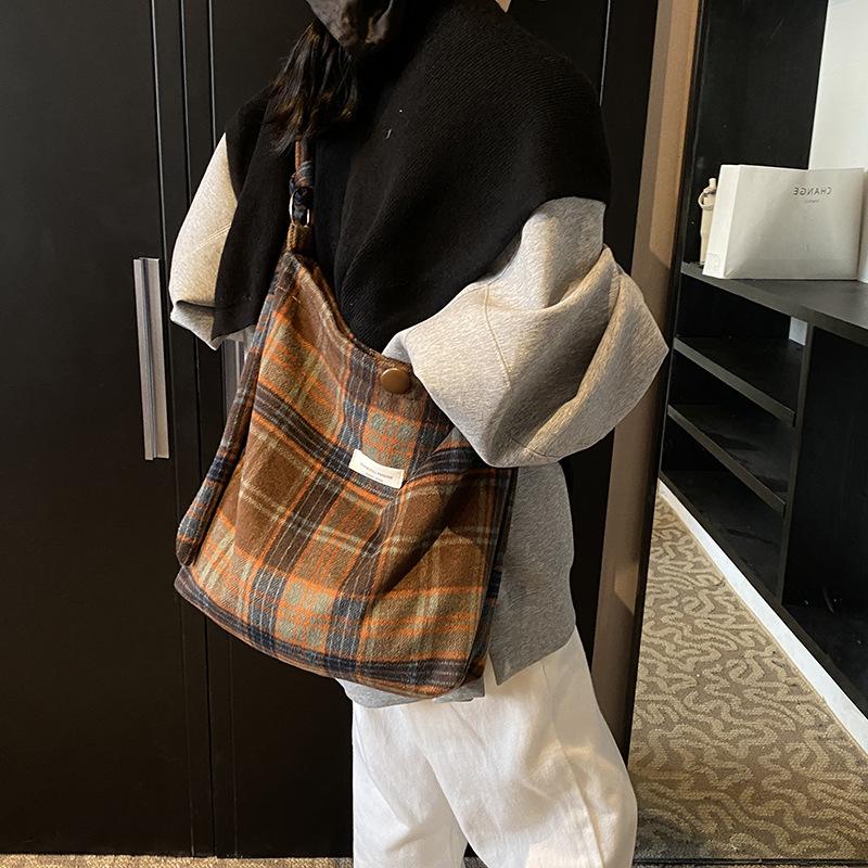 Autumn Fashion Versatile Woolen Plaid Shoulder Bag Retro Leopard Print Portable Commuter Canvas Bag Women's Casual Tote Bag