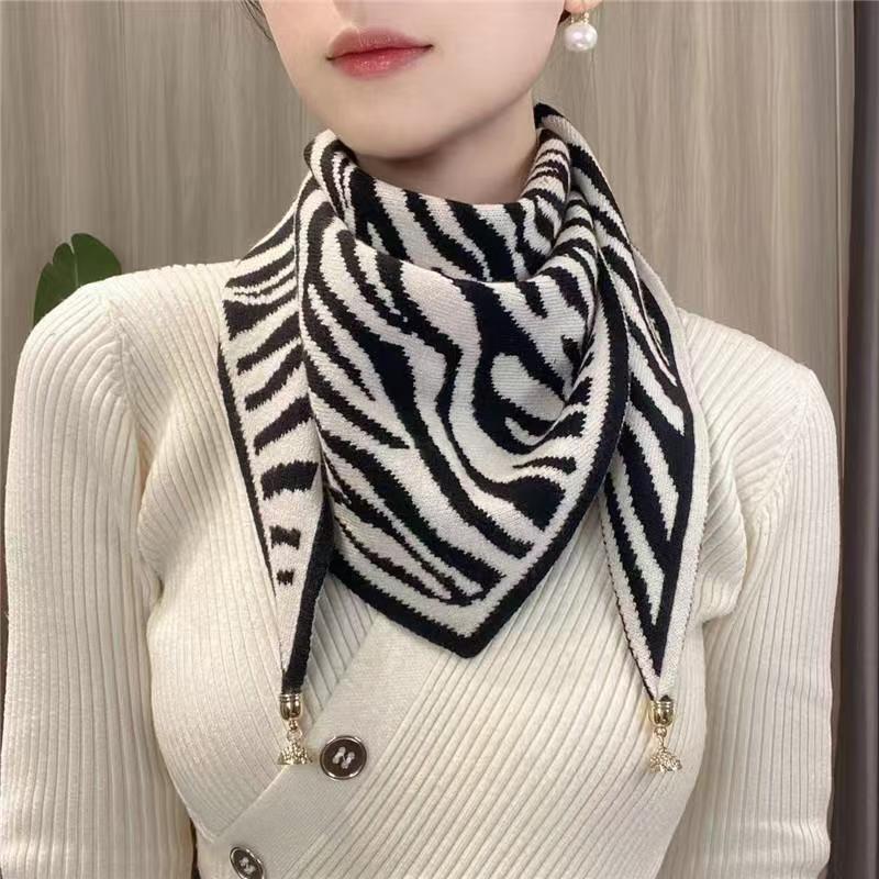 2023 Women's Knitted Striped Faux Mink Collar: Warm, Versatile Neck Cover for Cervical Support