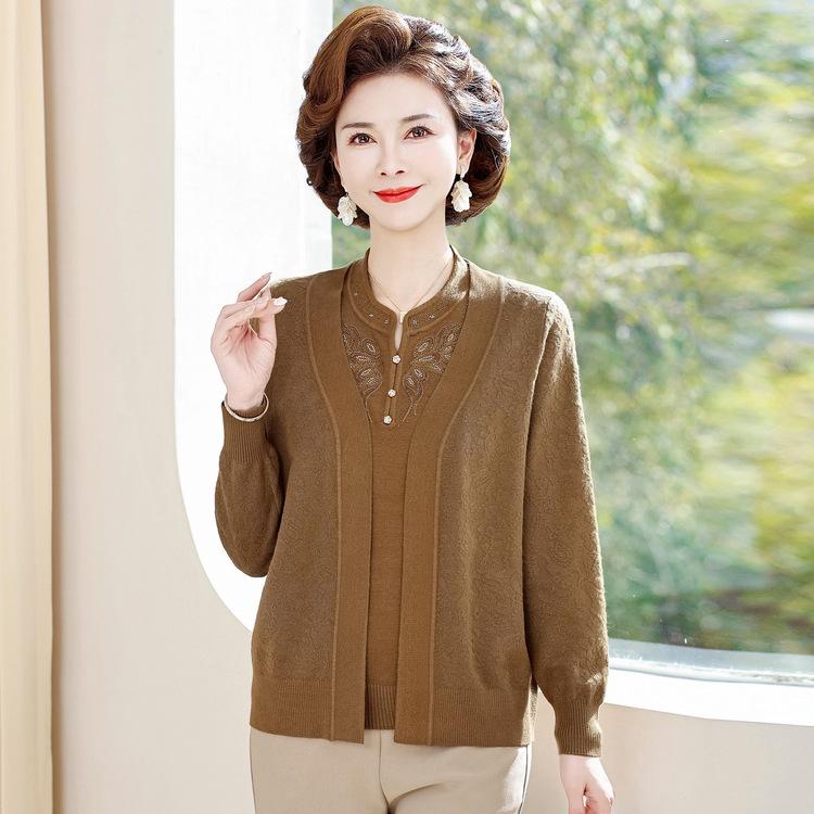 Spring and Autumn Thin Knitted Sweater Two-piece Set Mom Large Size Outer Cardigan New Mom Wear