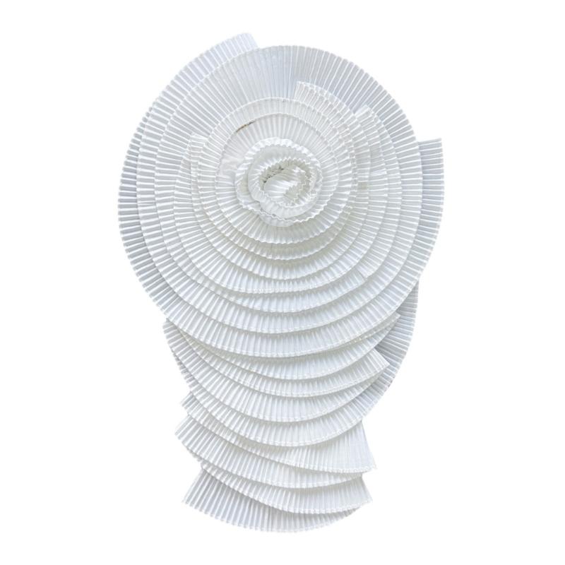 Fashionable Pleated Big Flower Lapel Pin Exaggerated Folded Flower Brooch for Dress and Shirt Women Breastpin Ornament