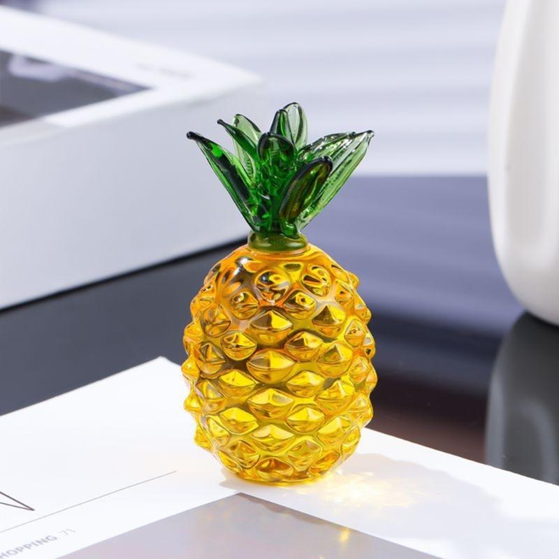 Handcrafts Crystal Pineapple Figurine Elegant Glass Artificial Fruit Sculpture Ornament for Home and Office Table Decors
