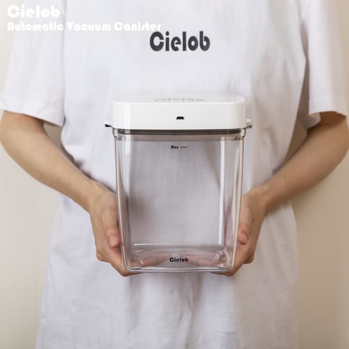 Cielob Automatic Vacuum Canister, Square, Food Storage Container (2.5L, Green)