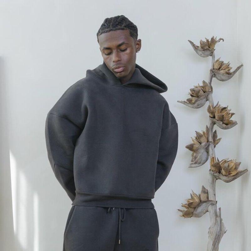 American-Style Short Boxy Heavyweight 600g Hooded Sweatshirt for Men, Trendy Cleanfit Silhouette, Three-Dimensional Solid Color Textured Jacket