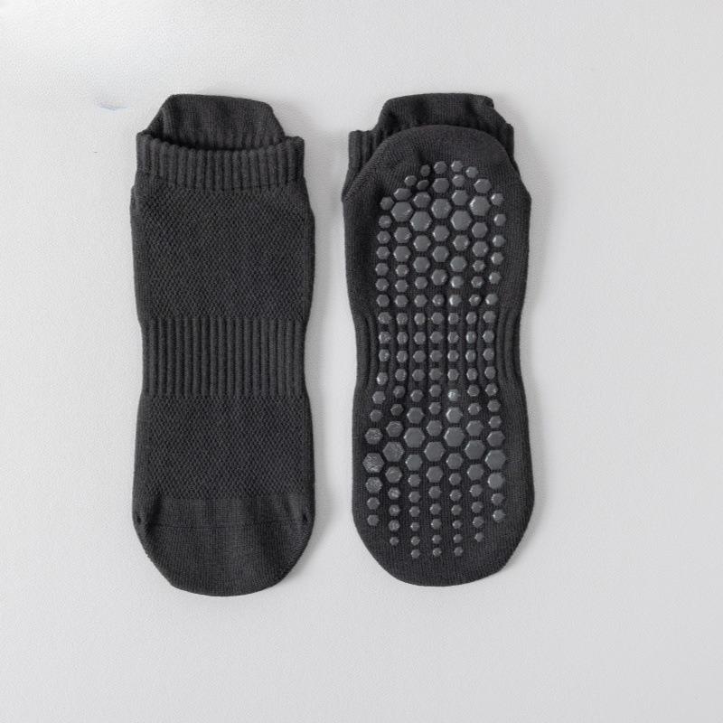 

Yoga Socks - Men s Professional Anti-slip Pilates Short-tube Cotton Sports Socks for Running and Floor Use Without Bones 1 pair темно-сірий