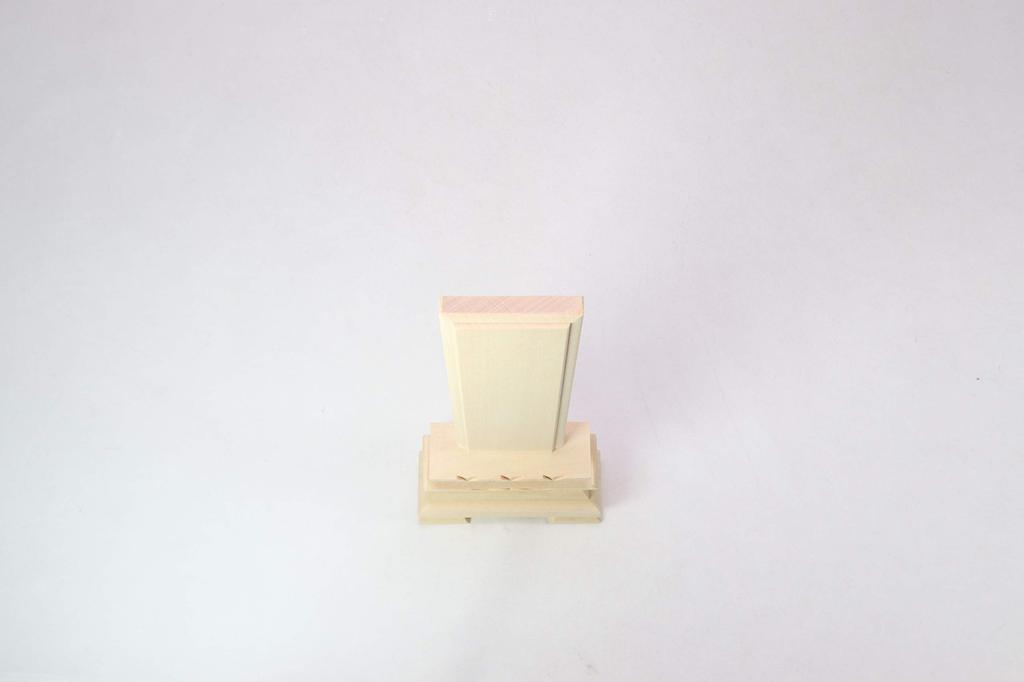 Buddhist Altar Set, Plain Wood, Three-tiered, 7.5 Sun, Width 11.0 X Thickness 3.9 X Length 31.3 Cm, Talisman Section: Width 6.0 X Length 22.6 Cm, for