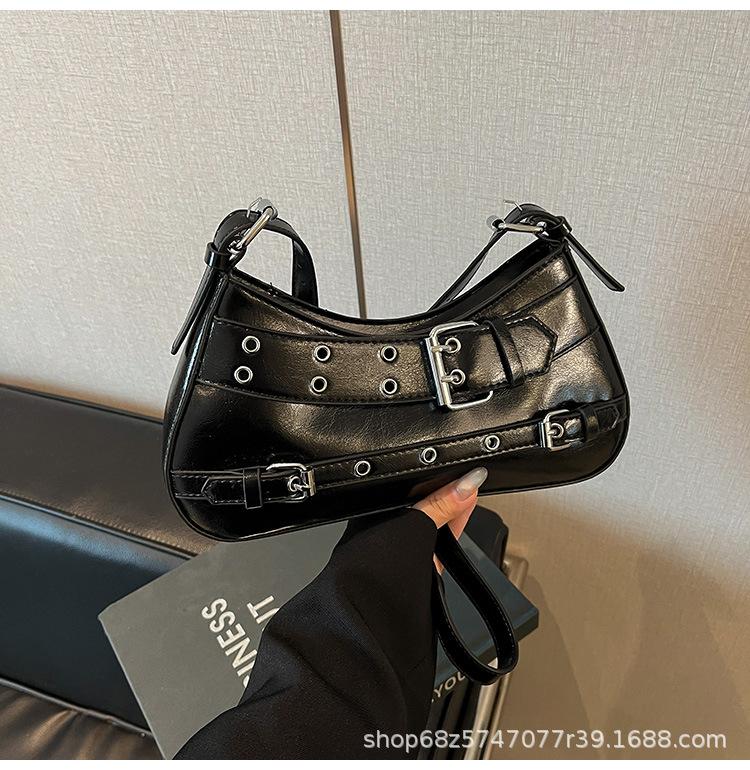 Retro fashion Korean version armpit bag New niche trend design Locomotive bag Versatile high-end single shoulder messenger bag
