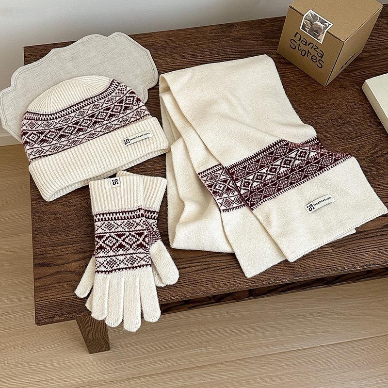 3Pcs Set Winter Hat Scarf Touchscreen Gloves Unisex Knitted Warm Beanie Neck Warmer Gloves Set For Autumn Winter Outdoor Daily Wear