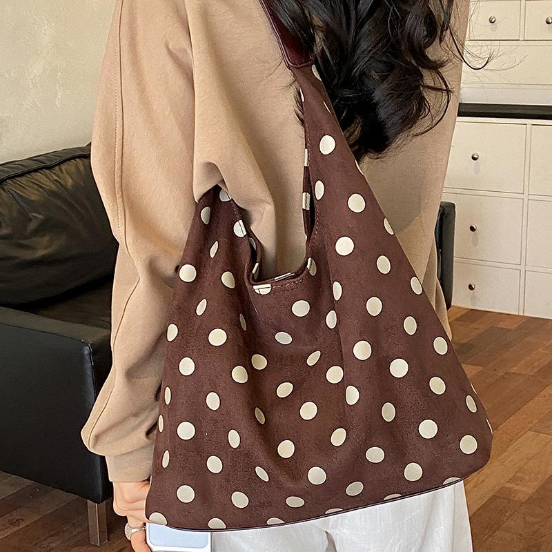 Girls' Style Casual Large Capacity Commuting Fashionable Crossbody Bag with Shoulder Strap