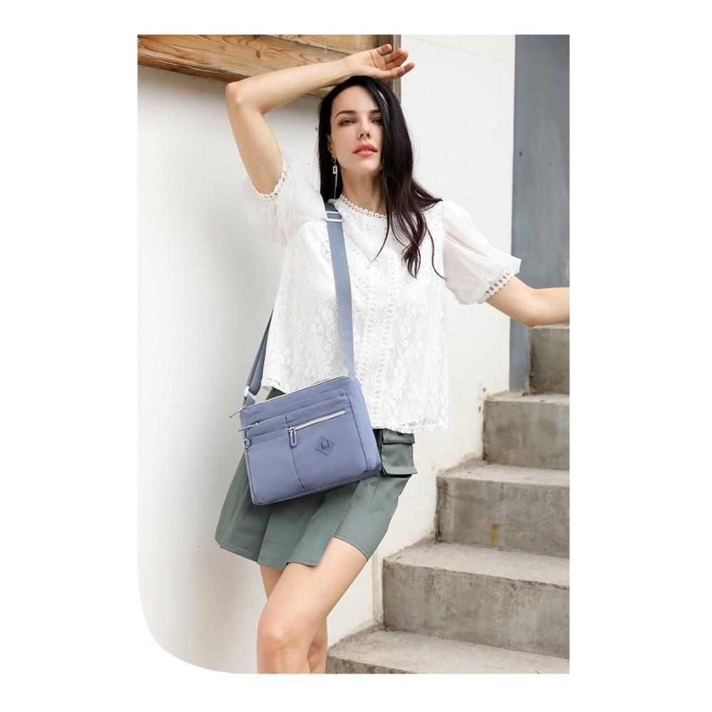 Women Multi Pocket Large Capacity Nylon Crossbody Bag with Adjustable Strap for Daily Commute
