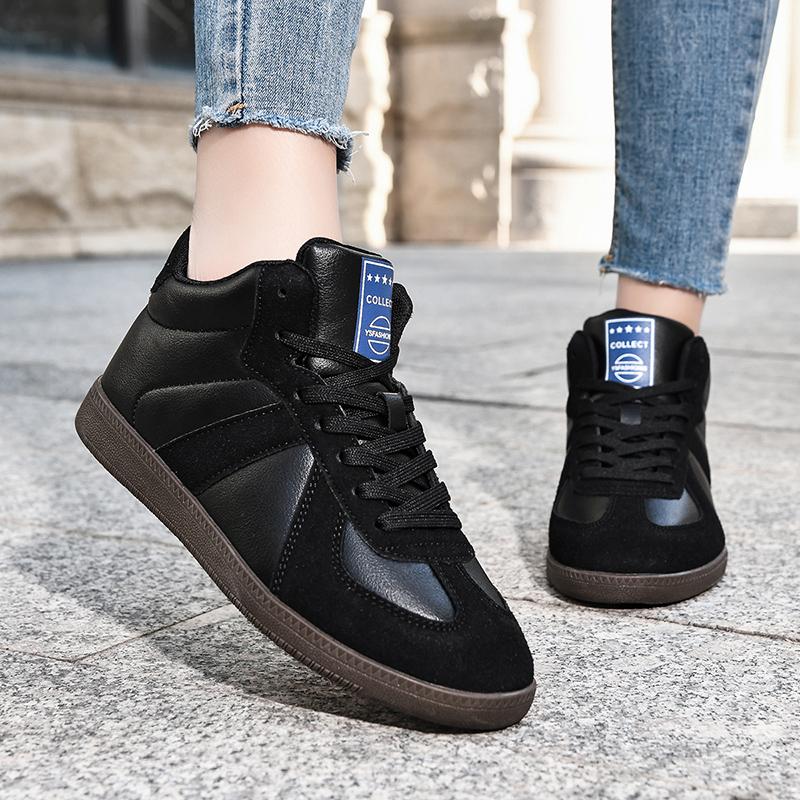 Outdoor Walking Shoes PU Leather Retro Trainers Men Women Elastic Flats Light Running Jogging Sports Shoes Traveling Shoes