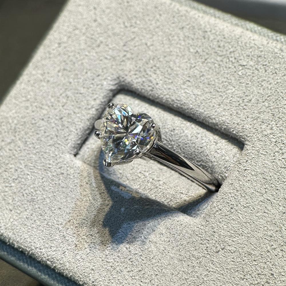 Vinregem Klassischer 100% 925 Sterlingsilber Funkelnder Herzschliff 8*8 MM 2CT 3EX VVS1 D Farbe Echte Moissanit Diamanten Ring Hochzeit Verlobungsschmuck