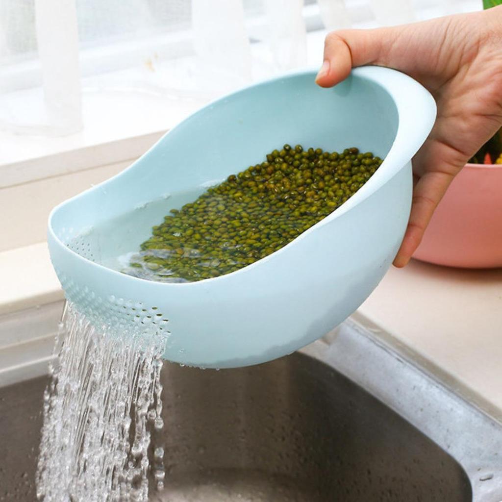 Rice Washing and Draining Basket, Creative Sieve with Handle, Convenient and Multifunctional, Large Capacity Streamlined Design for Quick Drainage