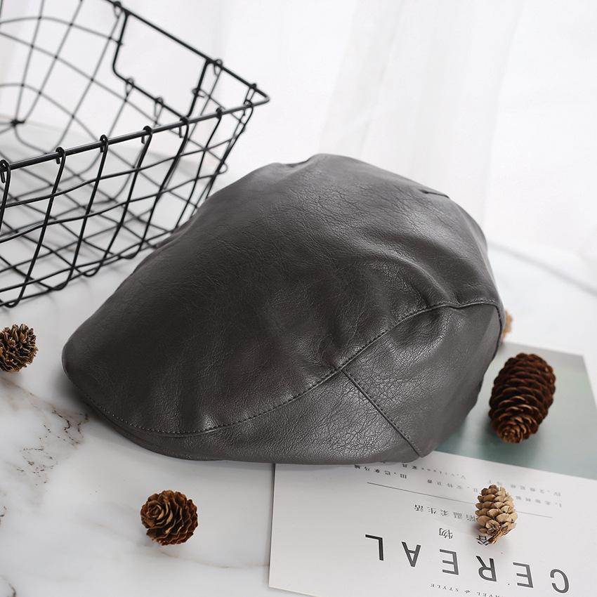 Autumn and winter PU leather forward hat women's niche face small cap retro beret painter hat tide
