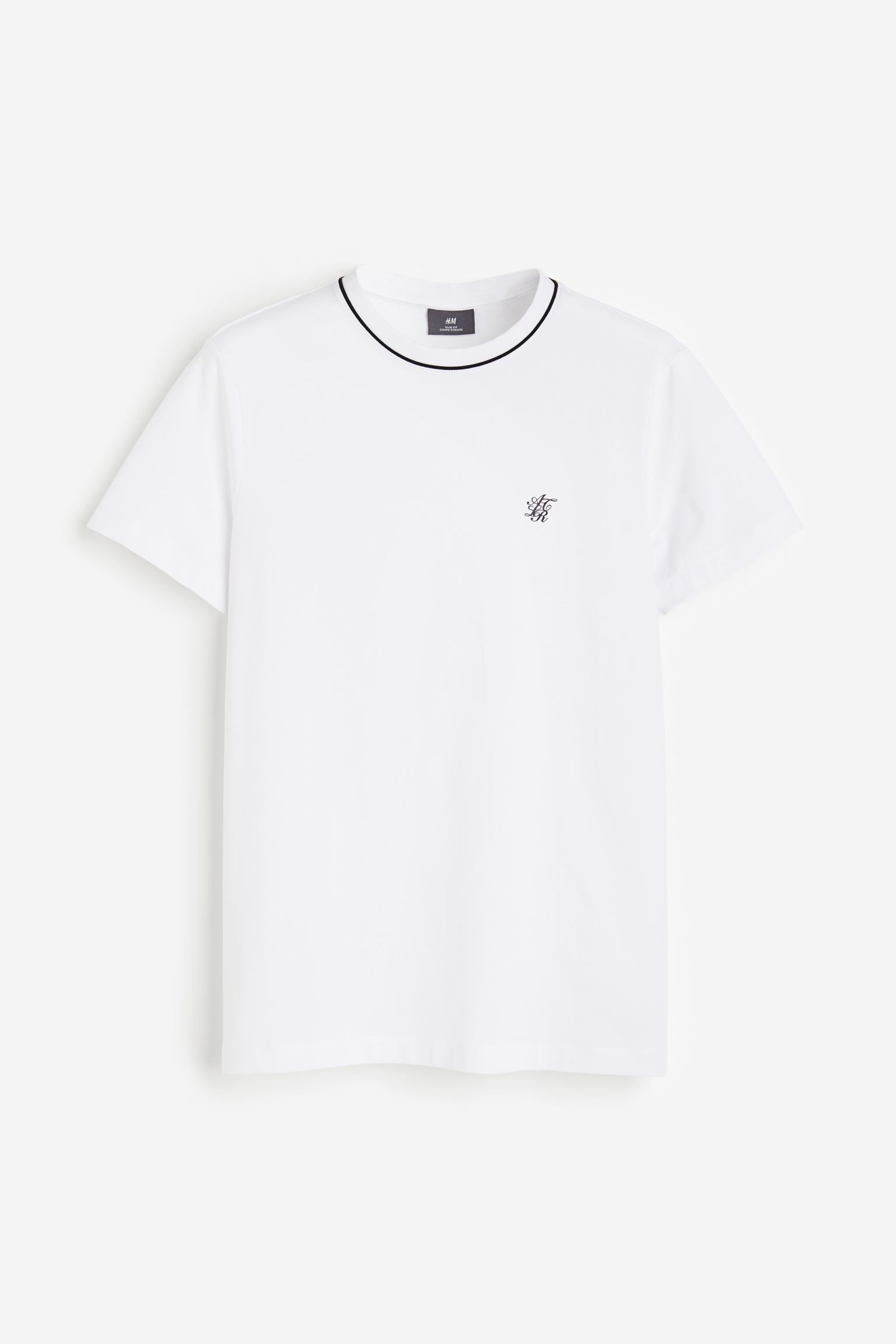 

Футболка Slim Fit