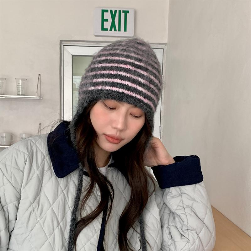 Women Winter Hat 100% Wool Knitted Black White Striped Beanie Baggy Cap Warm Windproof Outdoor Ski Balaclava Casual New