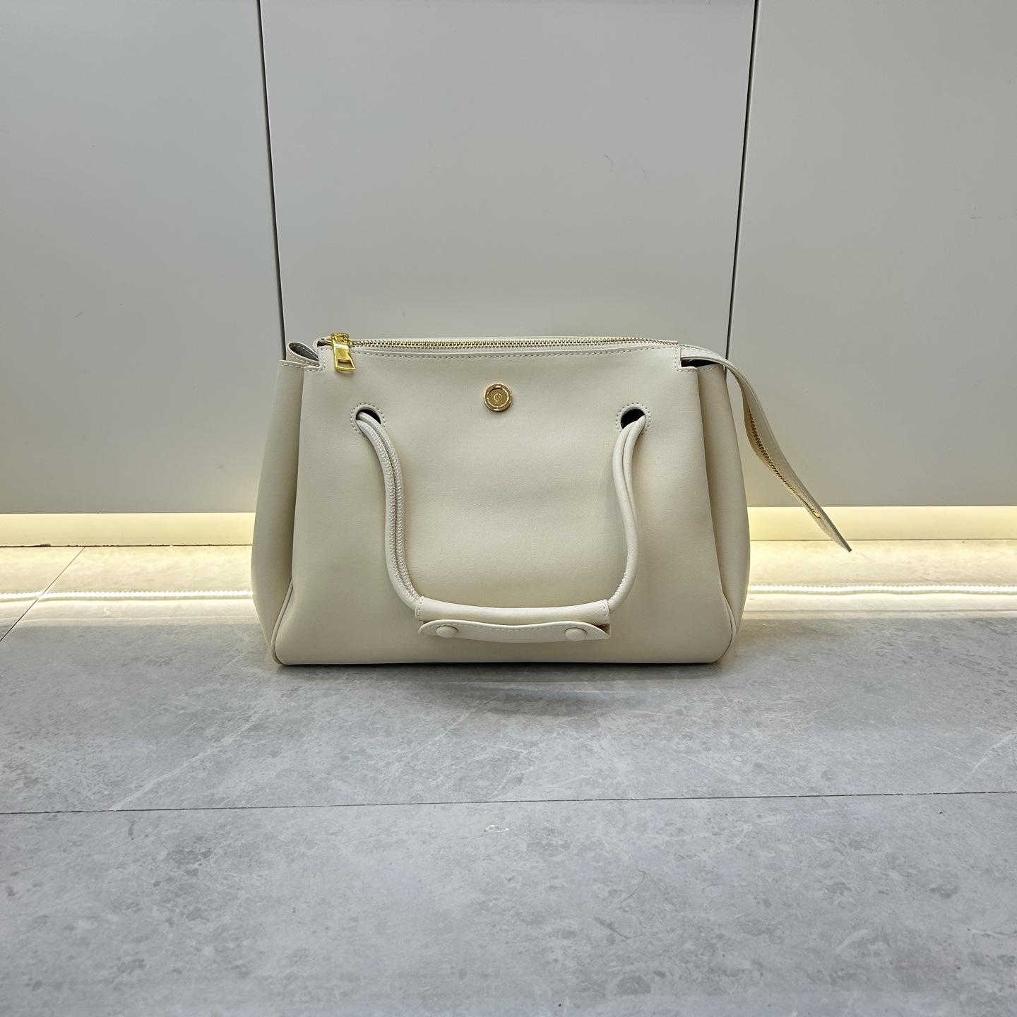 

Женская сумка ручная/на плечо/кроссбоди из натуральной кожи, повседневная маленькая квадратная сумка, мотоциклетная сумка из коровьей кожи, модная 24x12x22cm белый