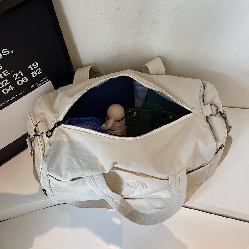 Lightweight Sports Fitness Bag Separation Shoes Bags Outdoor Short Trip Bag Large Capacity Commuter Shoulder Bag Dry Wet Separation