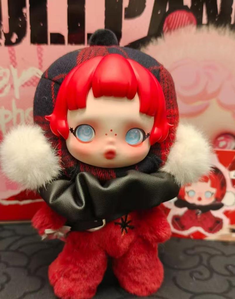 Winter Sonata SKULLPANDA Blind Box Vinyl Plush Action Figure Collection